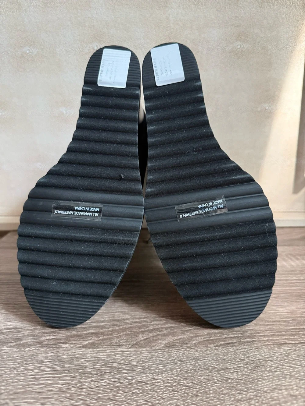 BRAND NEW Dolce Vita Sherman Black Faux Shearling Wedge Booties - 9.5